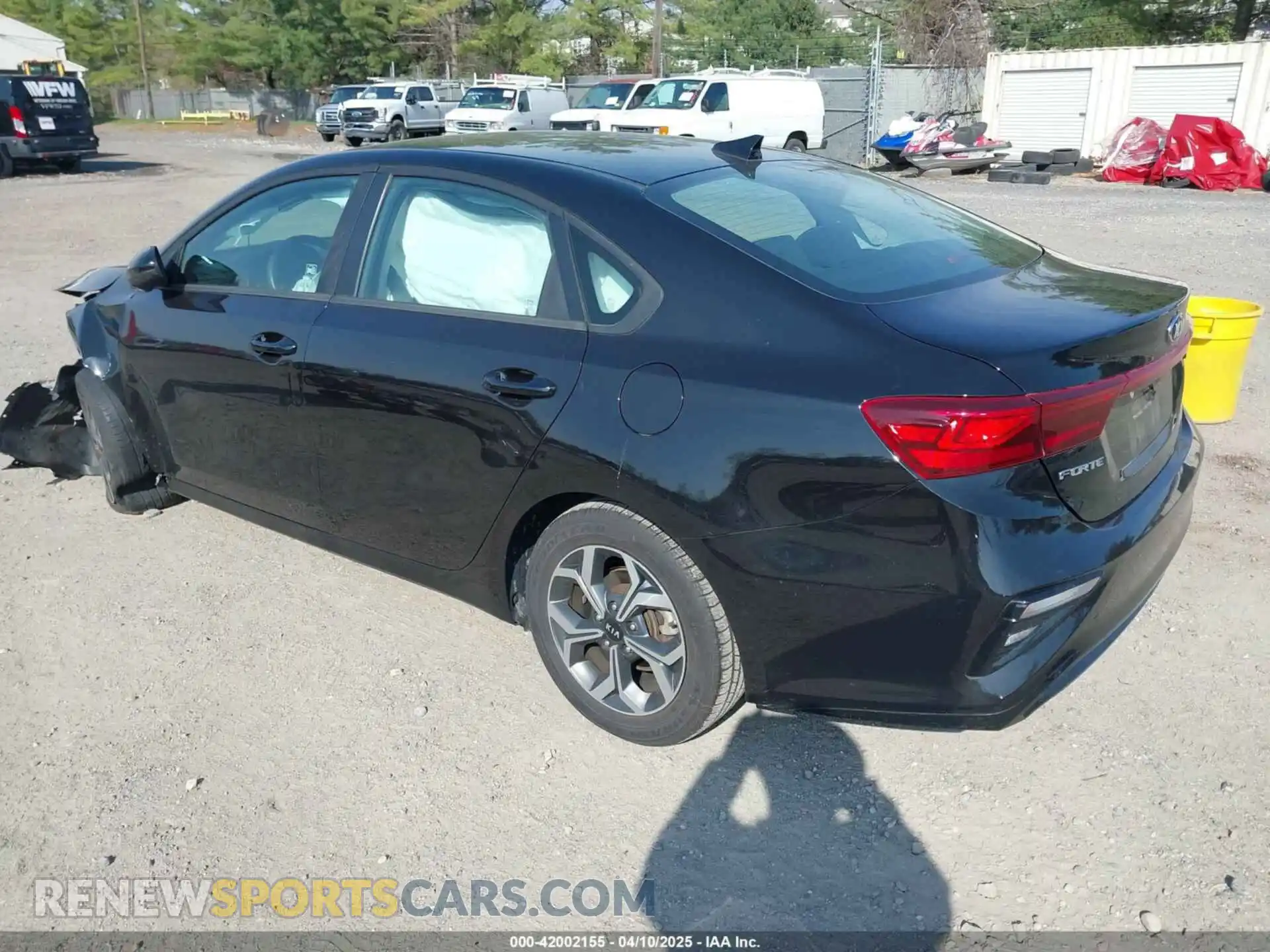 3 Photograph of a damaged car 3KPF24AD8LE243998 KIA FORTE 2020