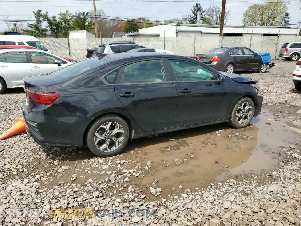 3 Photograph of a damaged car 3KPF24AD8LE253754 KIA FORTE 2020