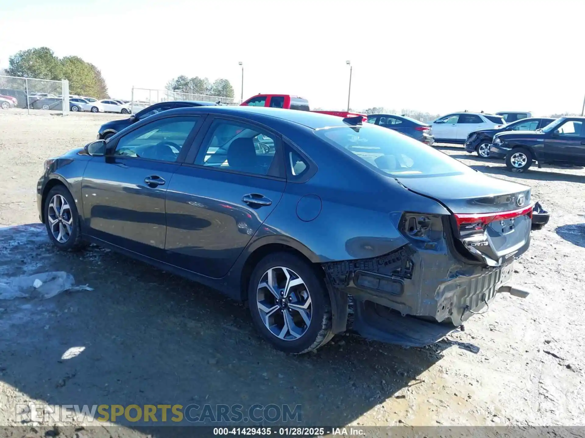 3 Photograph of a damaged car 3KPF24AD9LE142503 KIA FORTE 2020