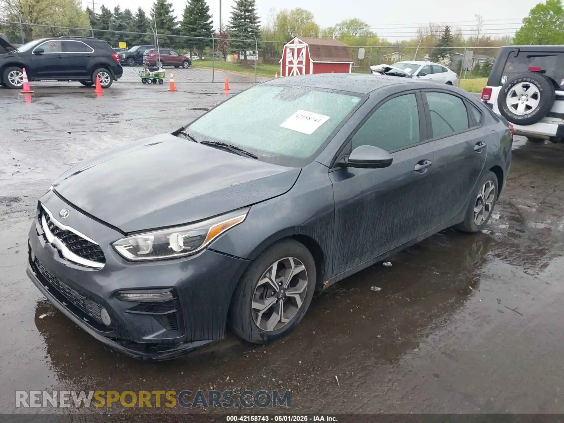 2 fotografías del automóvil dañado 3KPF24AD9LE187814 KIA FORTE 2020