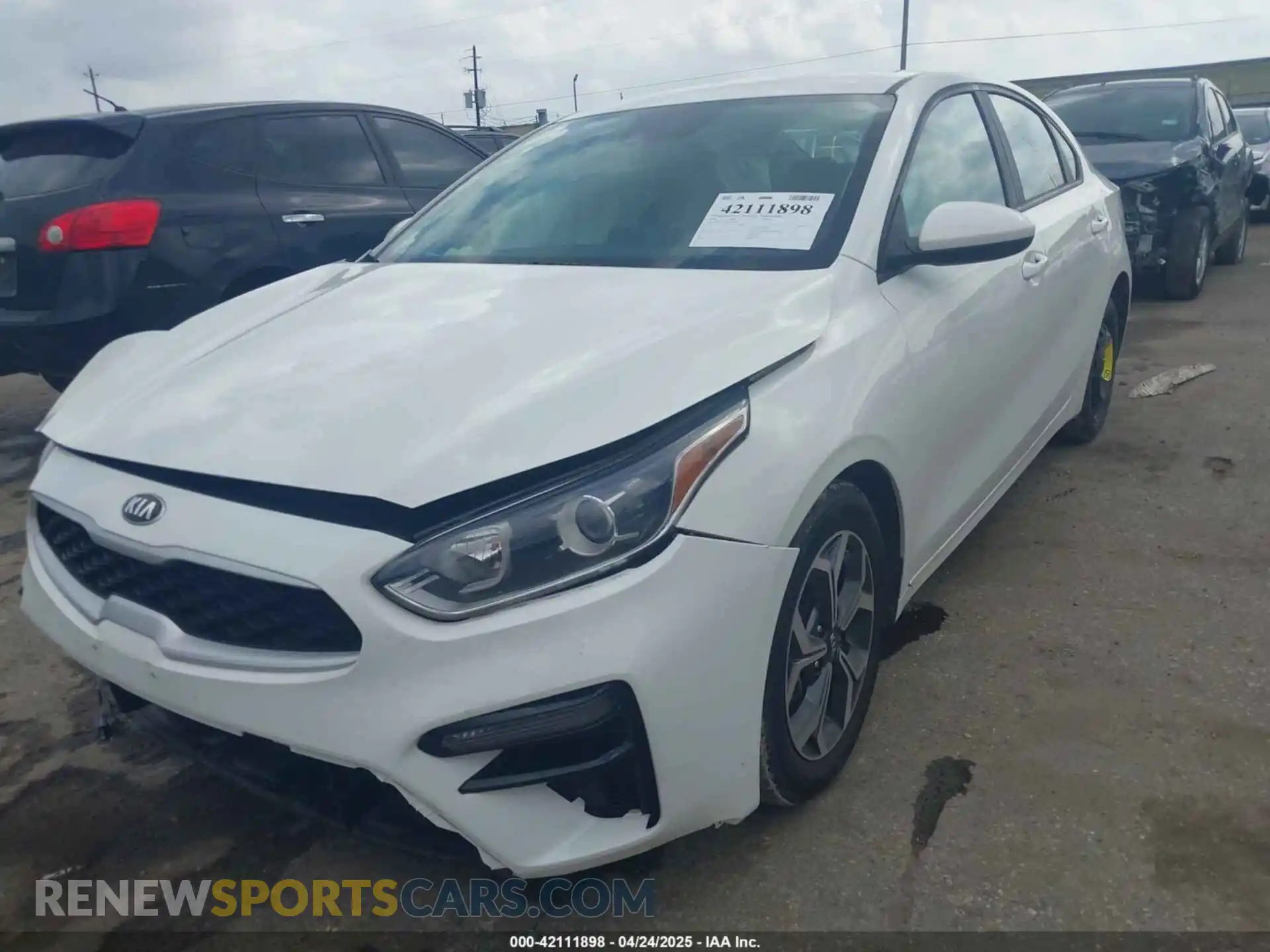 2 Photograph of a damaged car 3KPF24AD9LE224067 KIA FORTE 2020