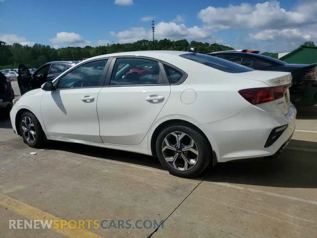 2 Photograph of a damaged car 3KPF24AD9LE247817 KIA FORTE 2020