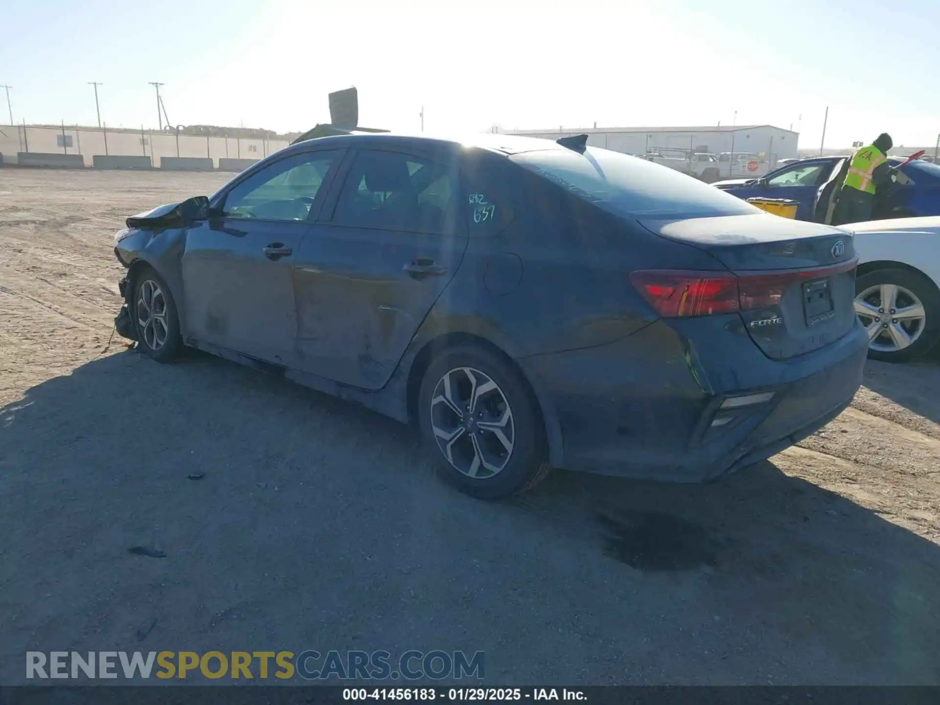 3 Photograph of a damaged car 3KPF24ADXLE178555 KIA FORTE 2020