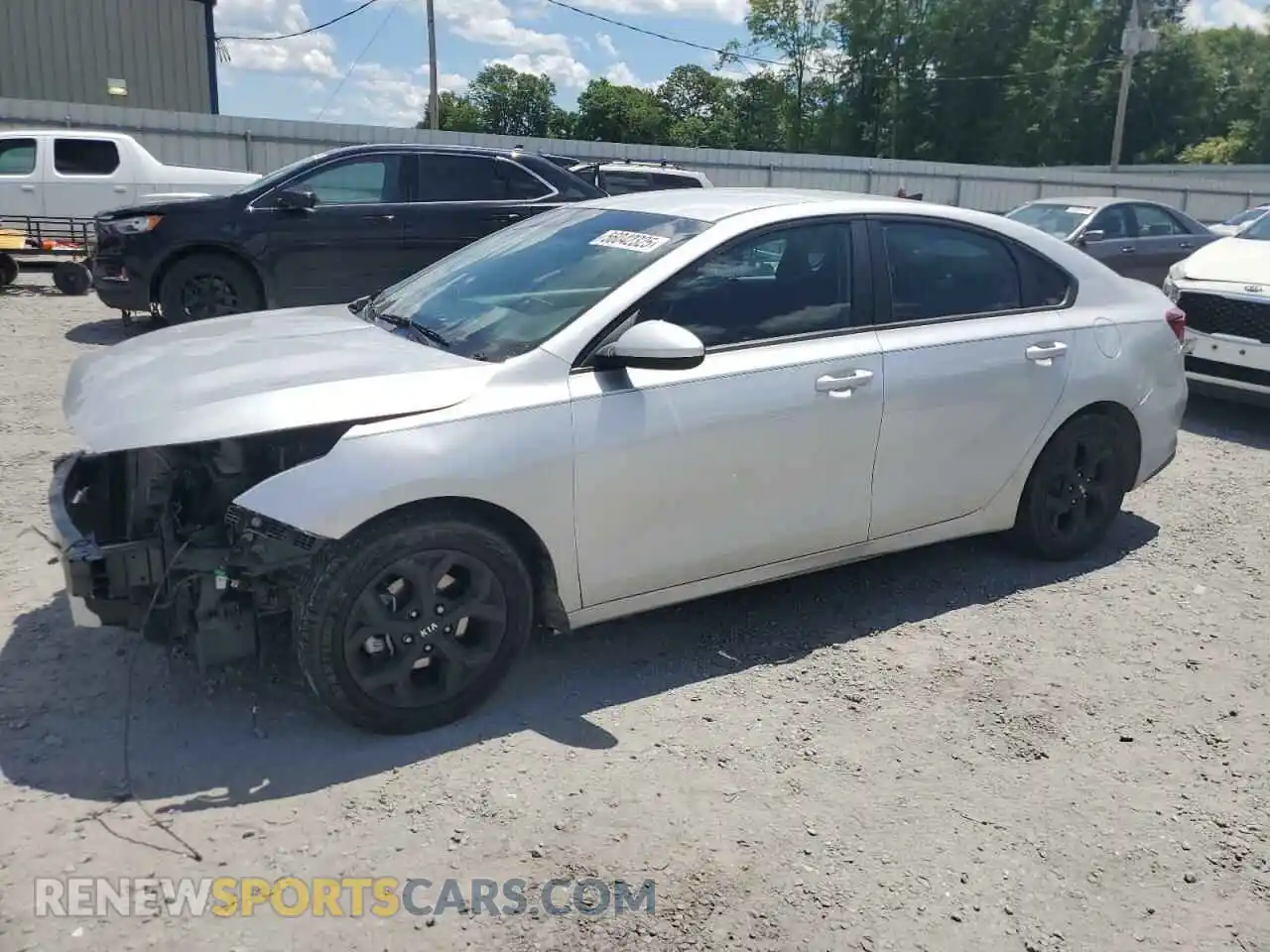 1 Photograph of a damaged car 3KPF24ADXLE252007 KIA FORTE 2020