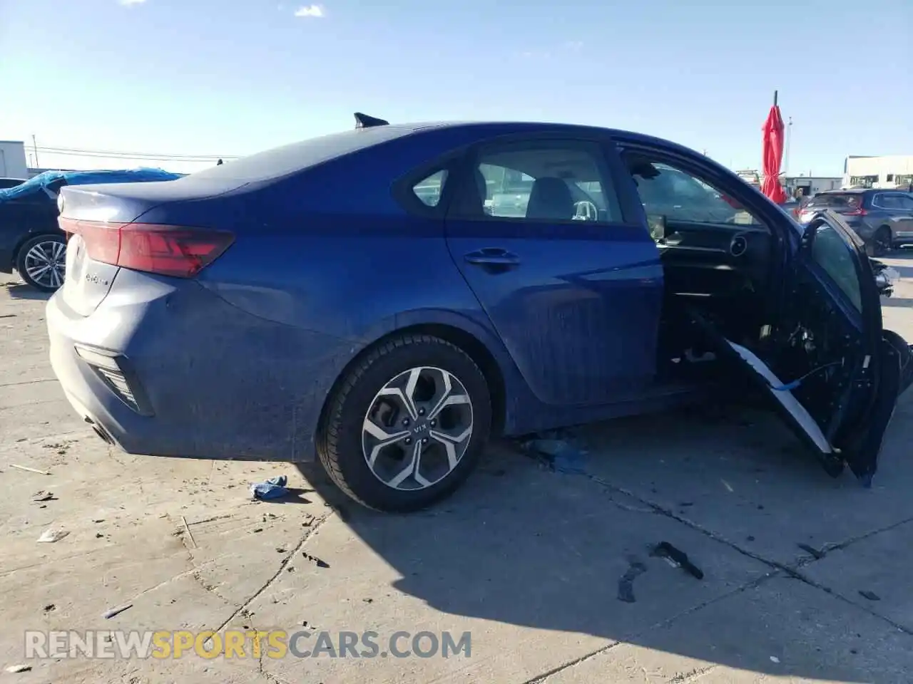 3 Photograph of a damaged car 3KPF24ADXLE262424 KIA FORTE 2020