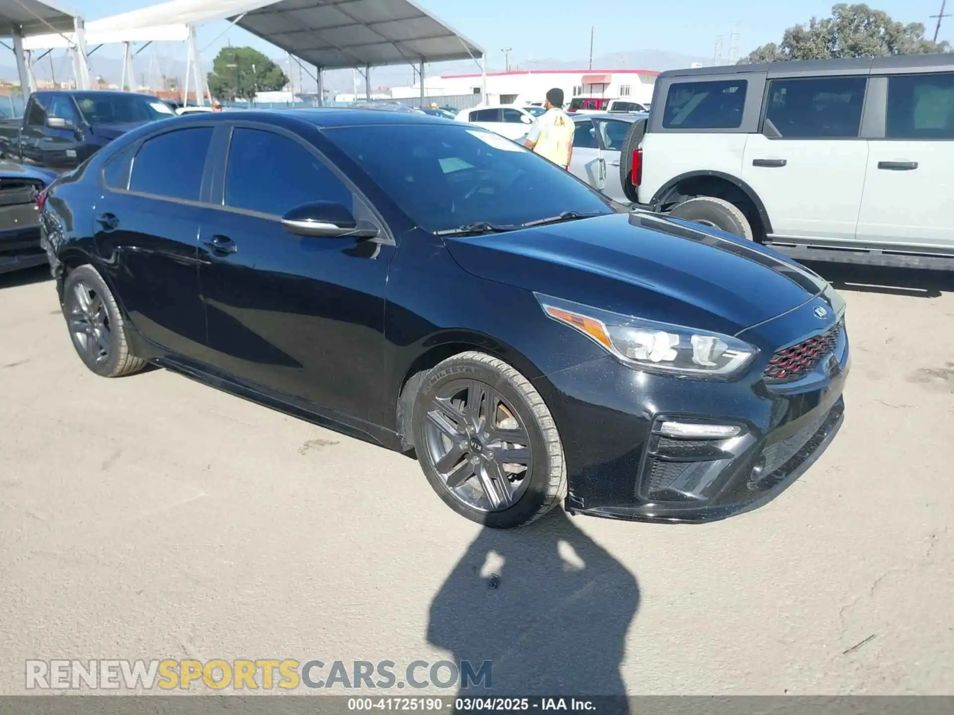 1 Photograph of a damaged car 3KPF34AD2LE178126 KIA FORTE 2020