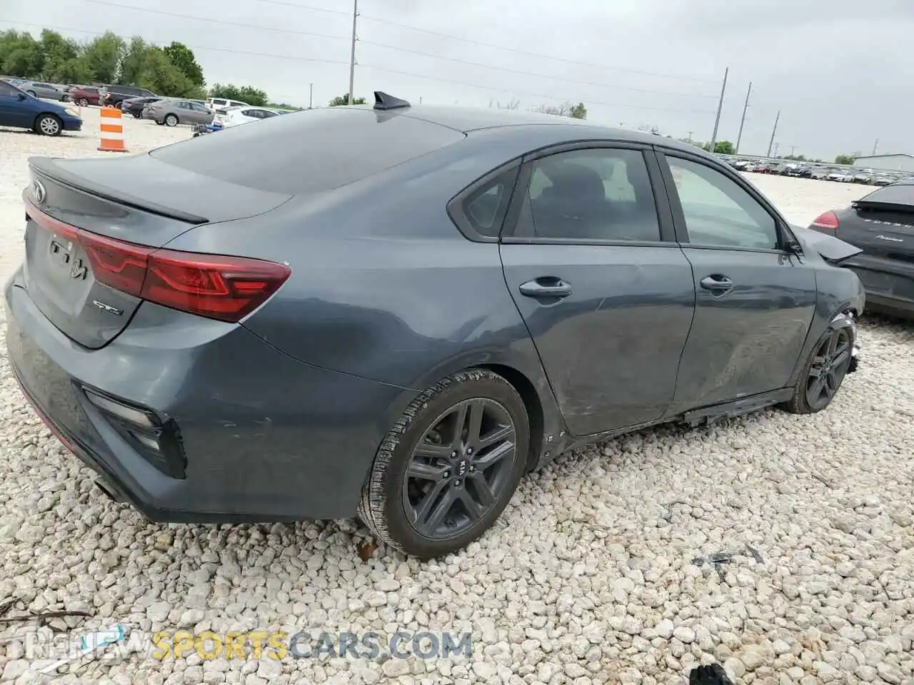 3 Photograph of a damaged car 3KPF34AD7LE230012 KIA FORTE 2020