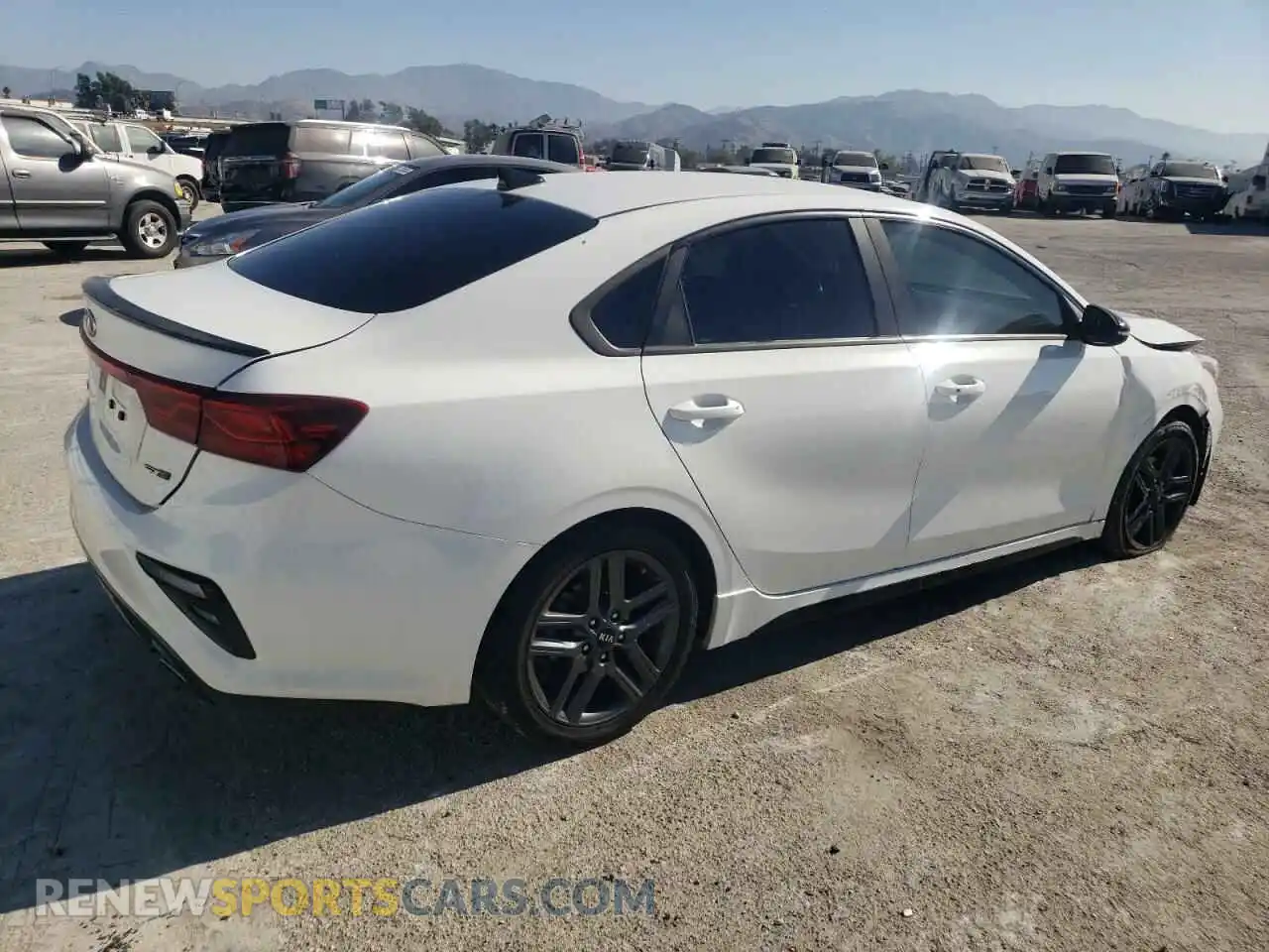 3 Photograph of a damaged car 3KPF34AD8LE170919 KIA FORTE 2020