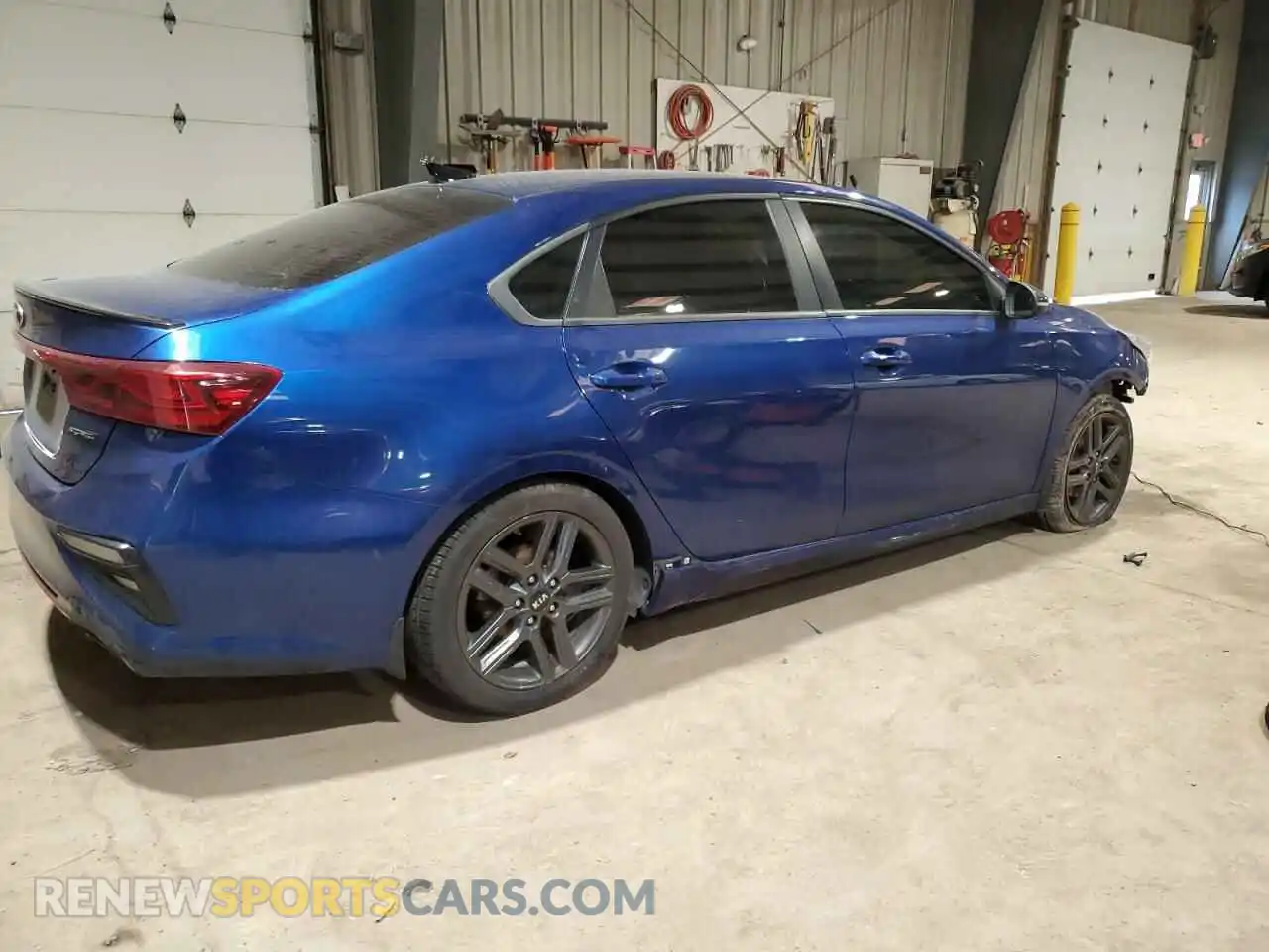 3 Photograph of a damaged car 3KPF34AD9LE181539 KIA FORTE 2020