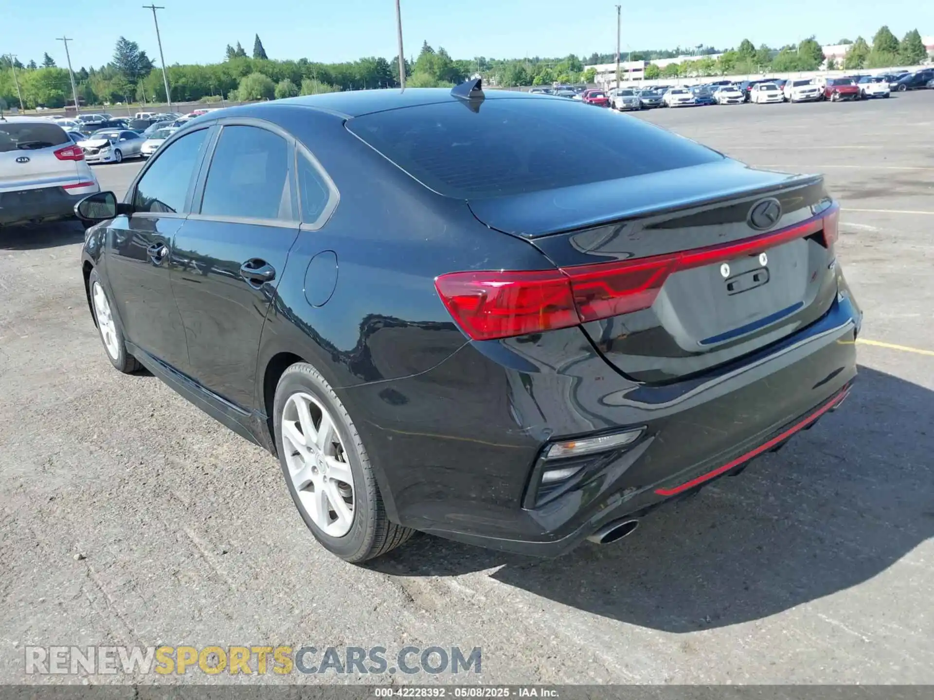 3 Photograph of a damaged car 3KPF44AC6LE184290 KIA FORTE 2020