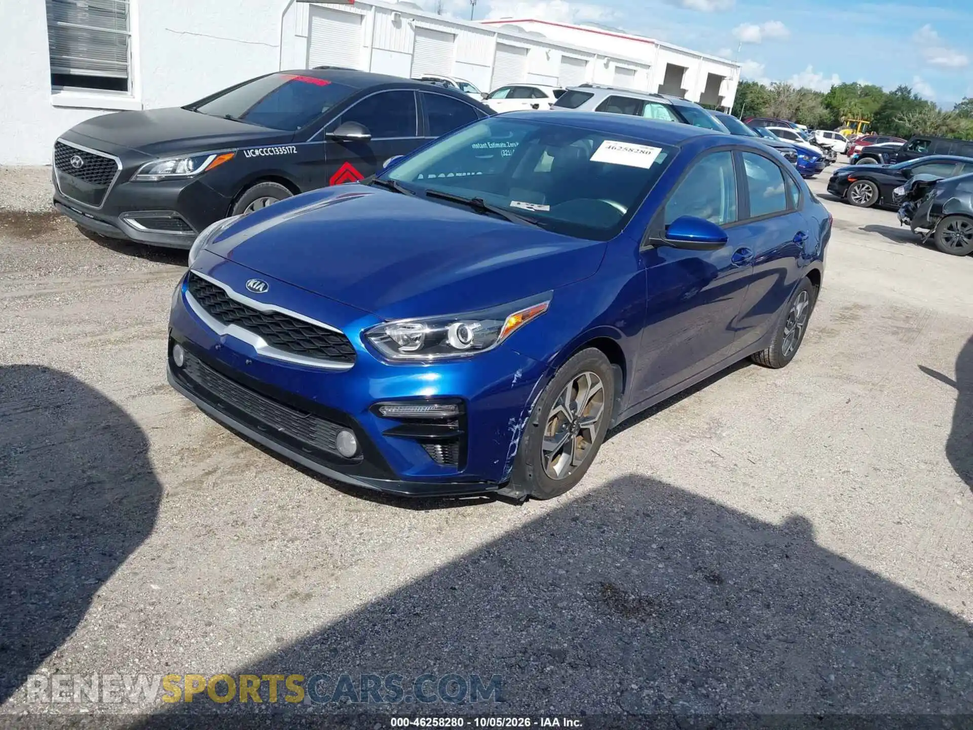 2 fotografías del automóvil dañado 3KPF24AD0ME285082 KIA FORTE 2021