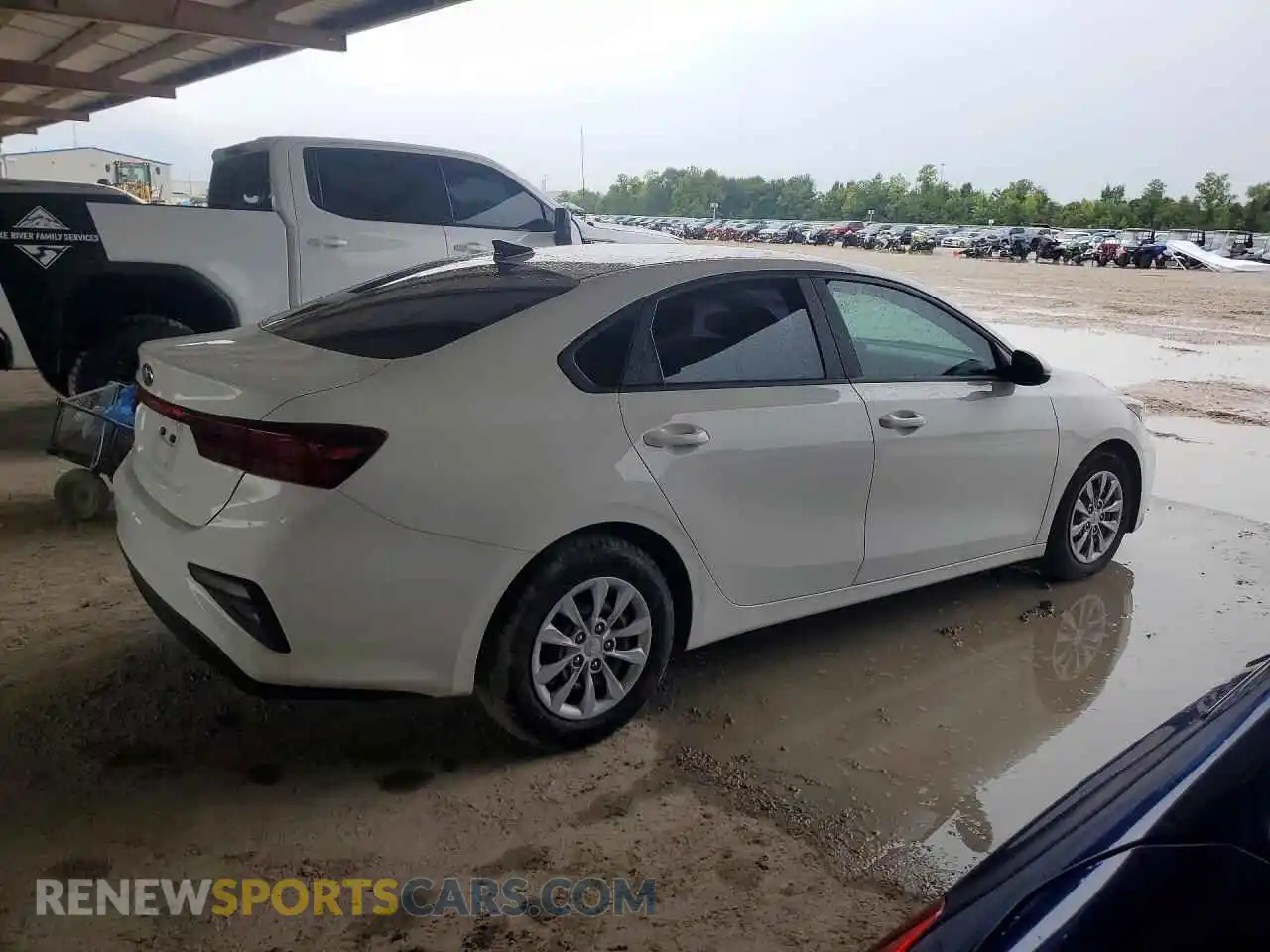 3 Photograph of a damaged car 3KPF24AD0ME290394 KIA FORTE 2021