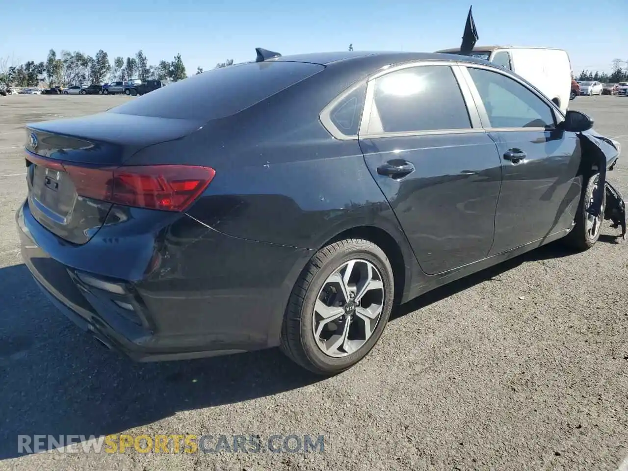 3 Photograph of a damaged car 3KPF24AD0ME306352 KIA FORTE 2021