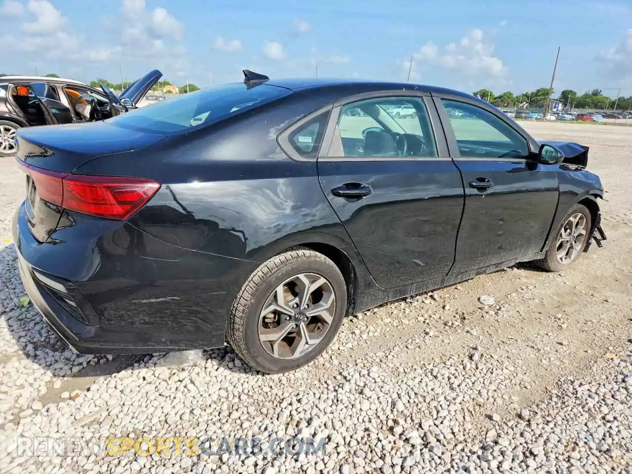 3 Photograph of a damaged car 3KPF24AD0ME346561 KIA FORTE 2021
