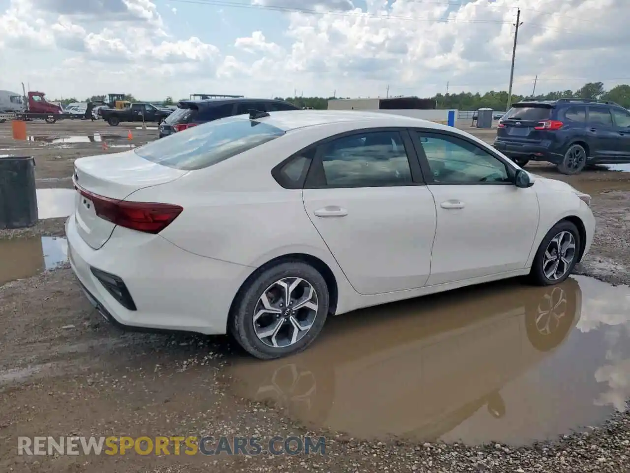3 fotografías del automóvil dañado 3KPF24AD0ME348567 KIA FORTE 2021