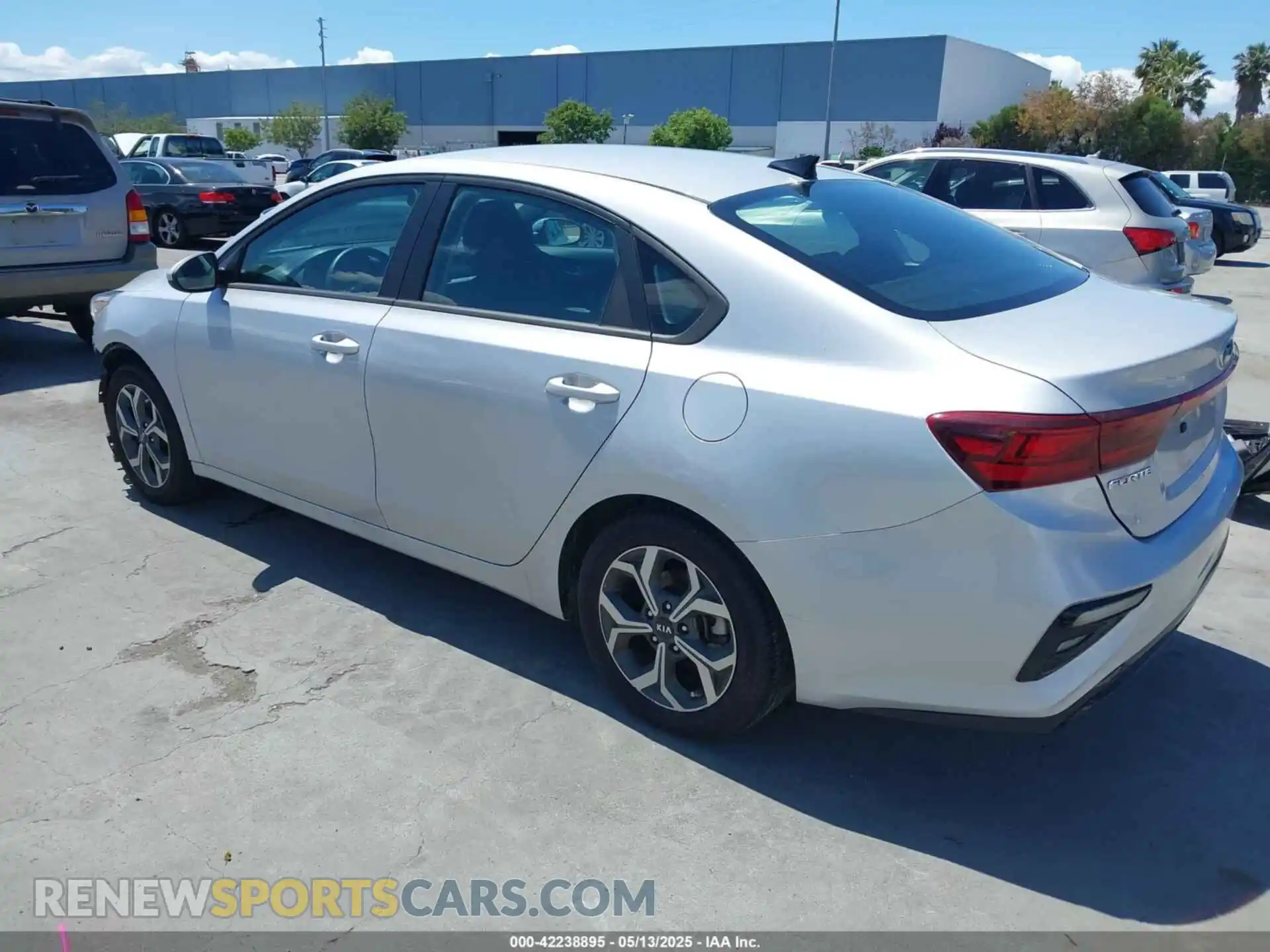 3 Photograph of a damaged car 3KPF24AD0ME349234 KIA FORTE 2021