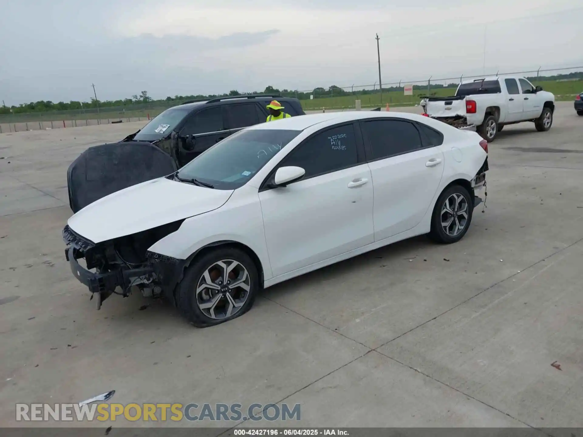 2 Photograph of a damaged car 3KPF24AD0ME361786 KIA FORTE 2021