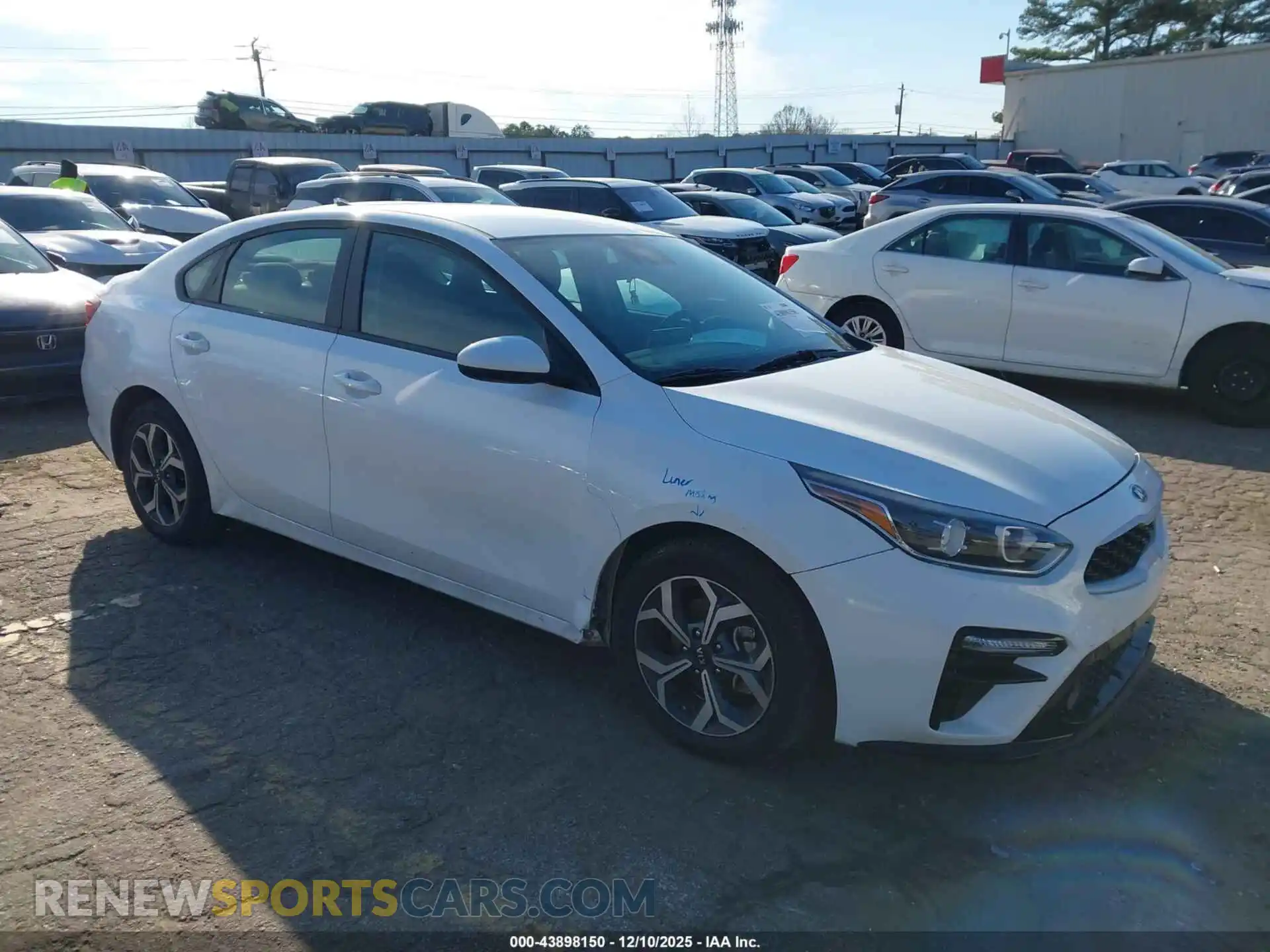 1 Photograph of a damaged car 3KPF24AD0ME369029 KIA FORTE 2021