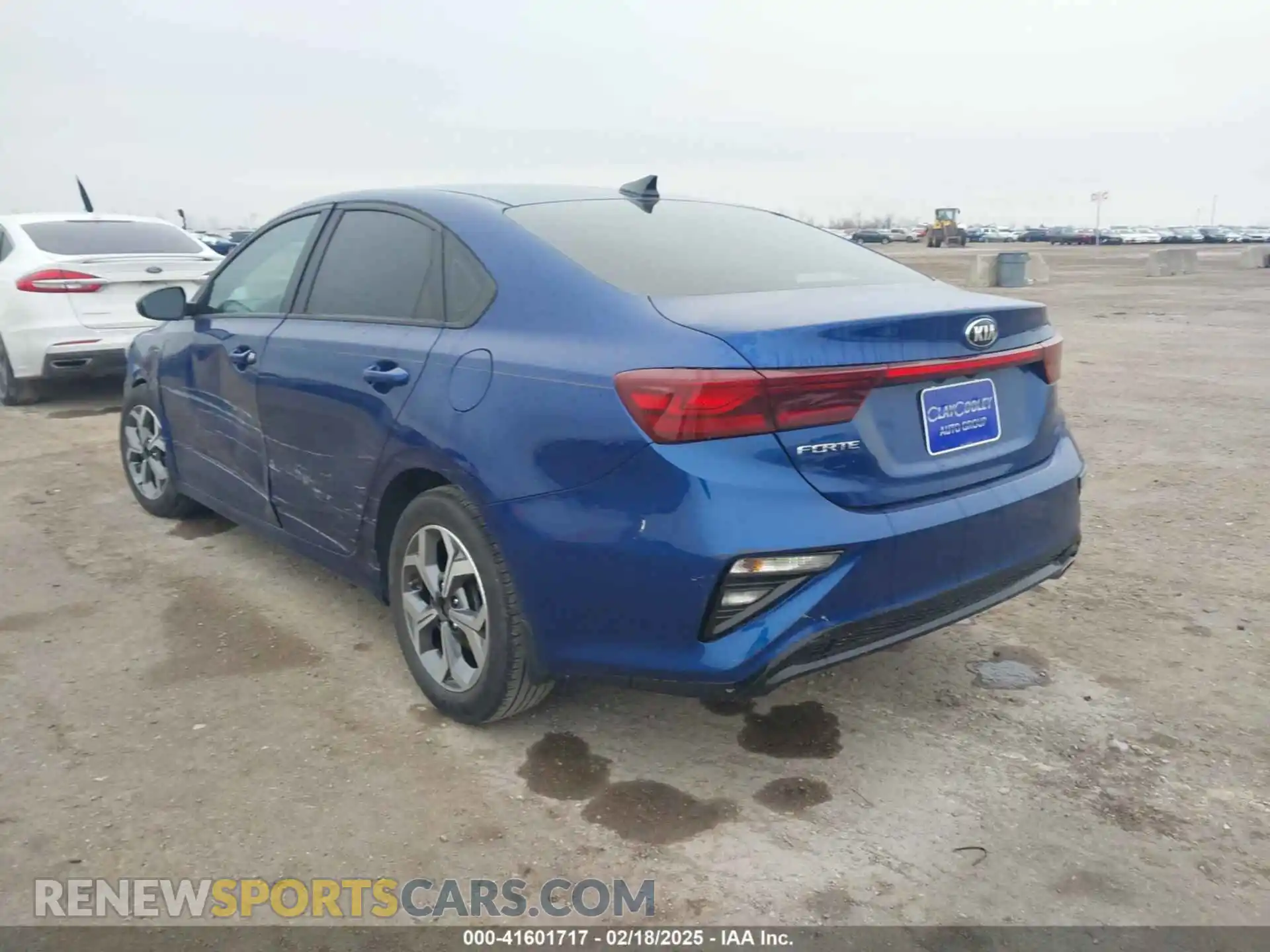 3 Photograph of a damaged car 3KPF24AD0ME381231 KIA FORTE 2021
