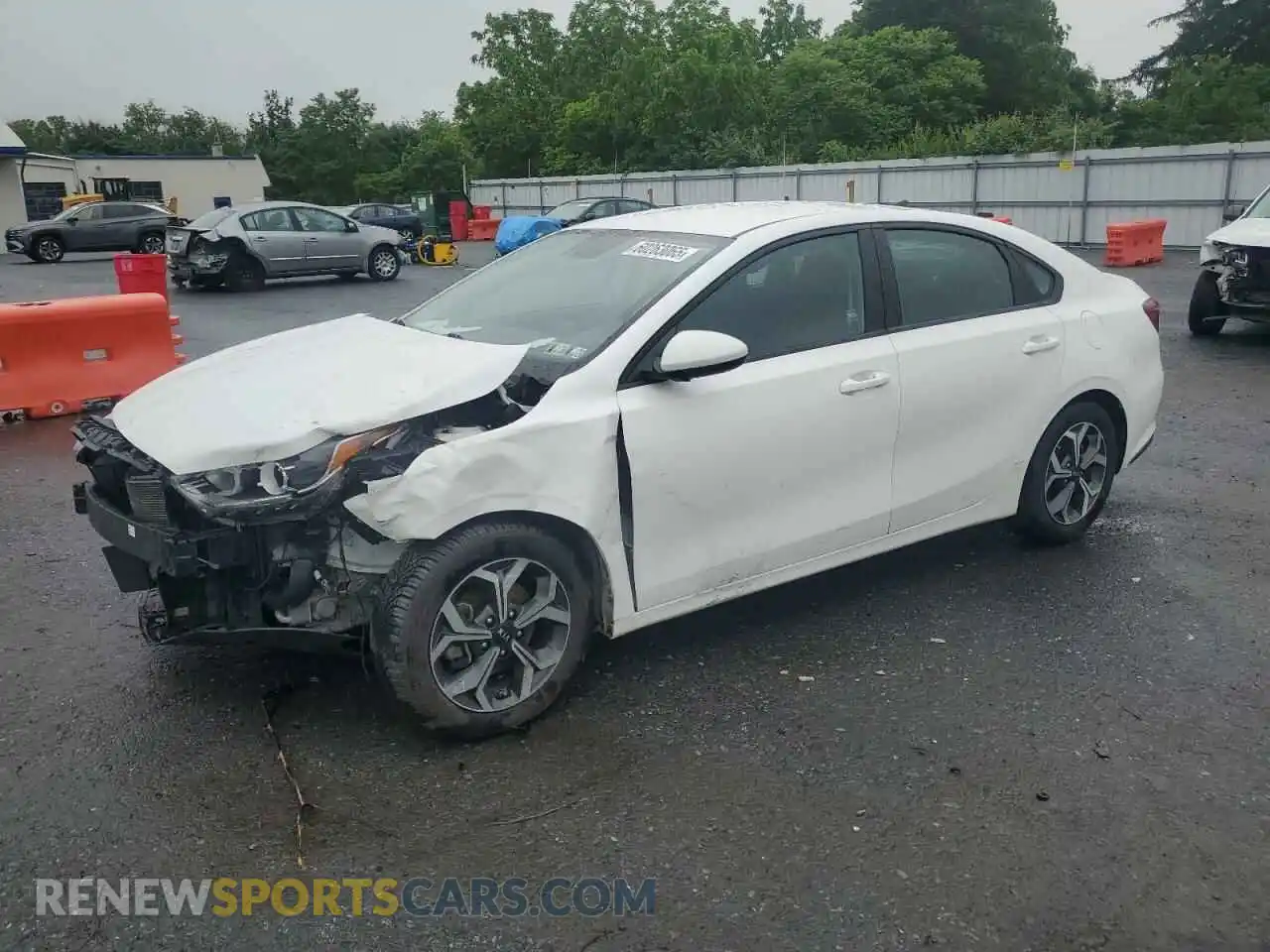 1 Photograph of a damaged car 3KPF24AD0ME386140 KIA FORTE 2021