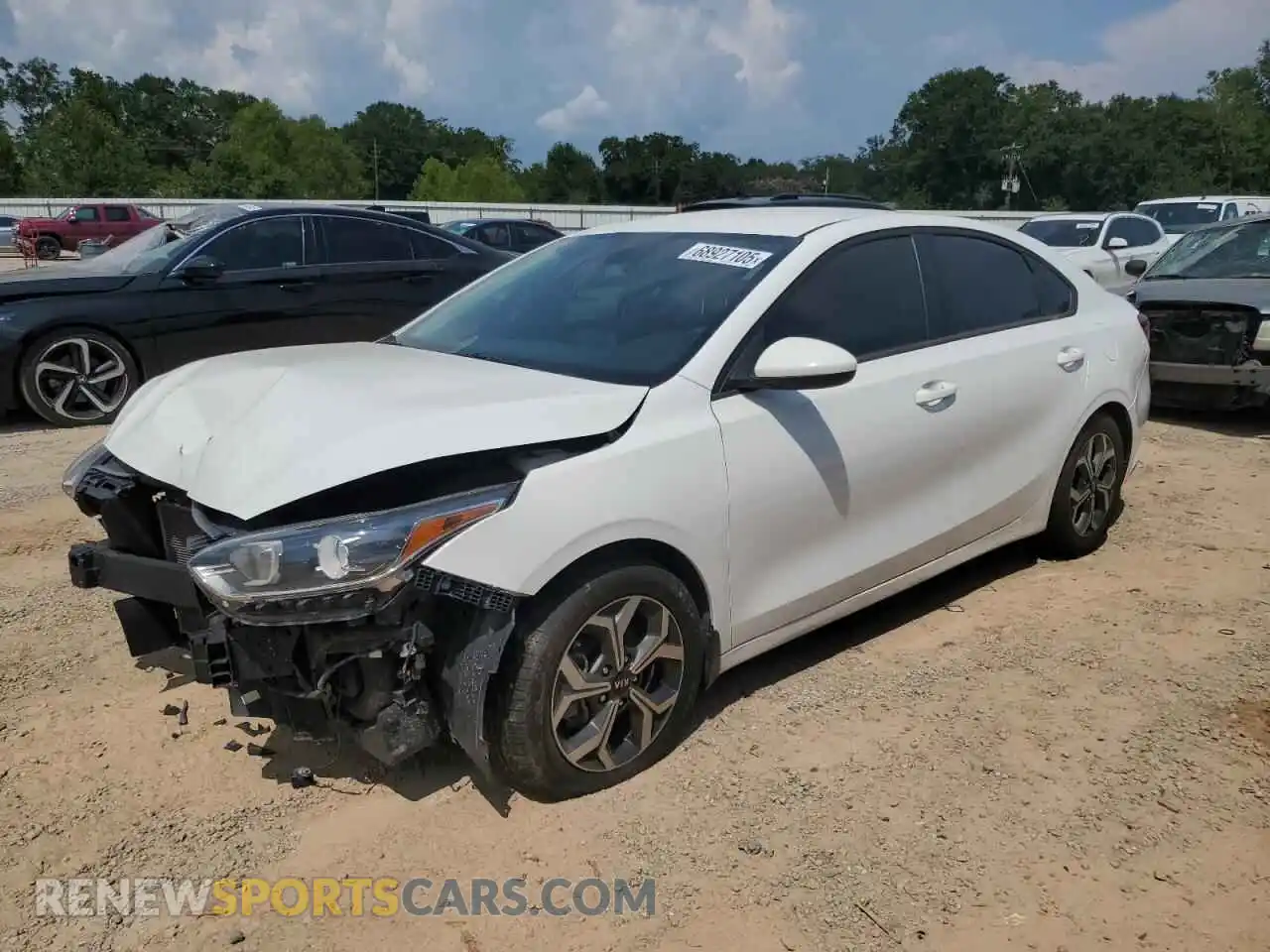1 Photograph of a damaged car 3KPF24AD0ME395100 KIA FORTE 2021