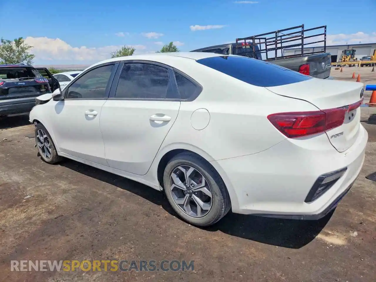 2 Фотография поврежденного автомобиля 3KPF24AD1ME265178 KIA FORTE 2021