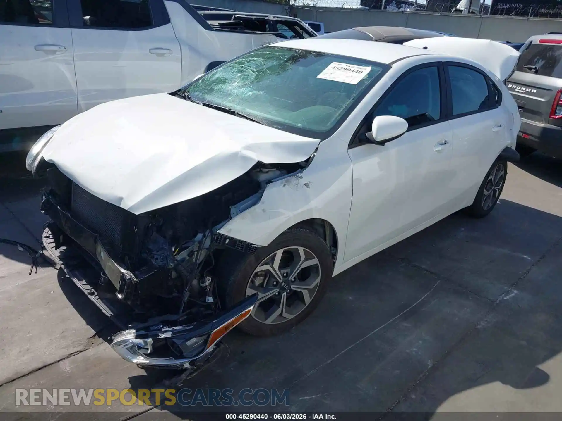 2 Фотография поврежденного автомобиля 3KPF24AD1ME303377 KIA FORTE 2021
