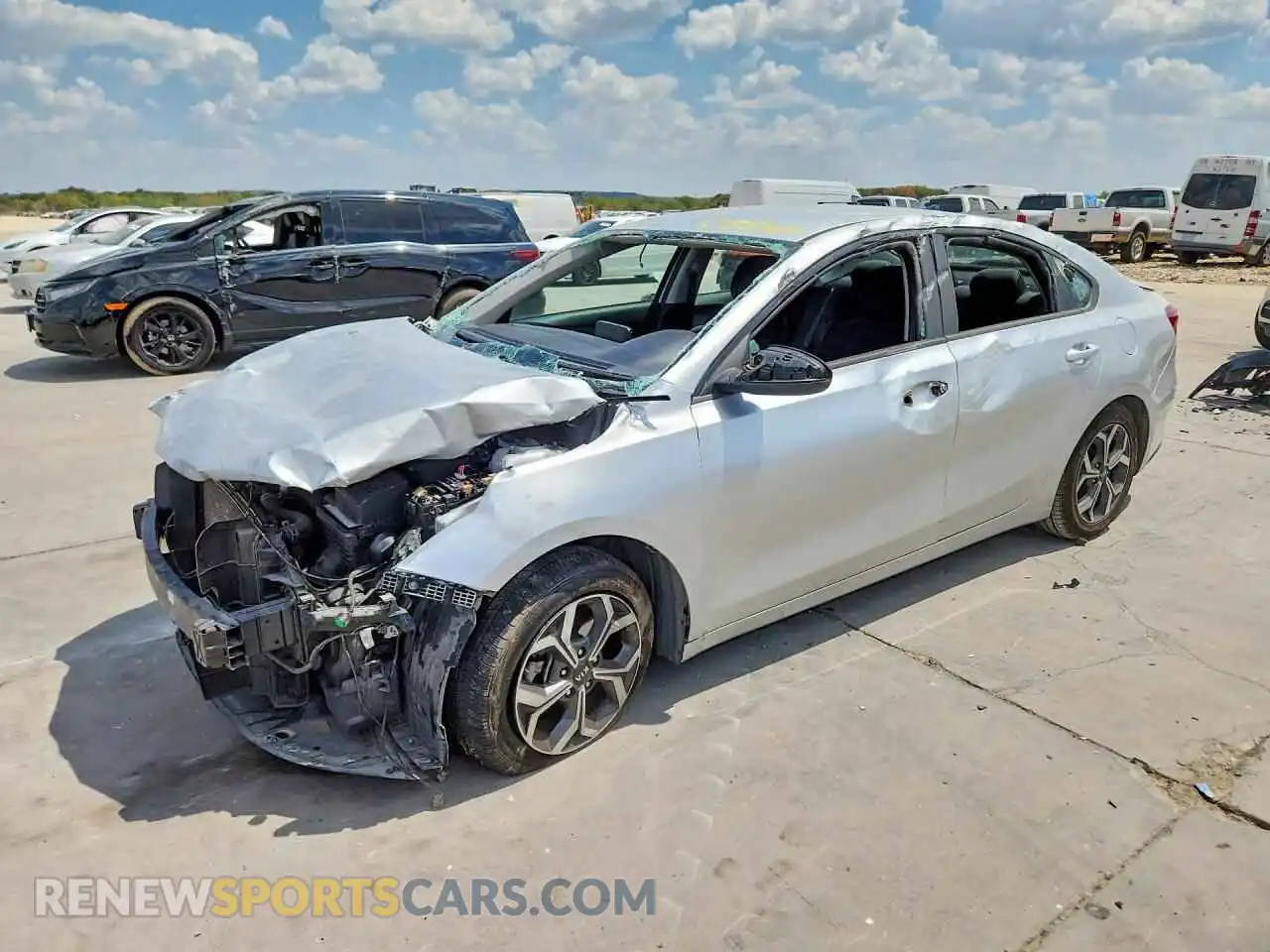 1 Photograph of a damaged car 3KPF24AD1ME306442 KIA FORTE 2021