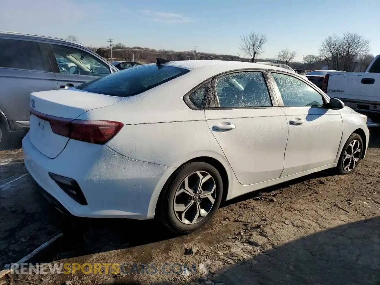 3 Photograph of a damaged car 3KPF24AD1ME308496 KIA FORTE 2021