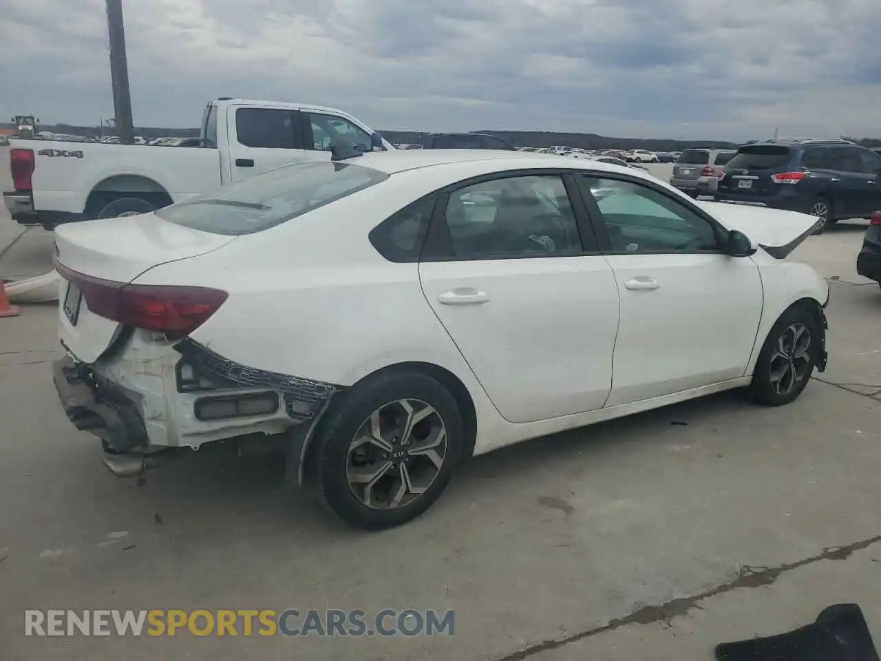 3 Photograph of a damaged car 3KPF24AD1ME309955 KIA FORTE 2021