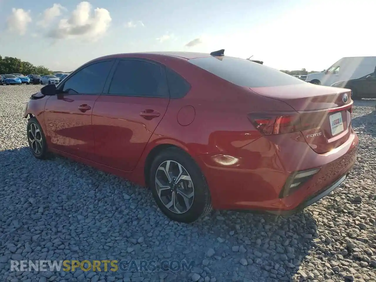 2 Фотография поврежденного автомобиля 3KPF24AD1ME311351 KIA FORTE 2021