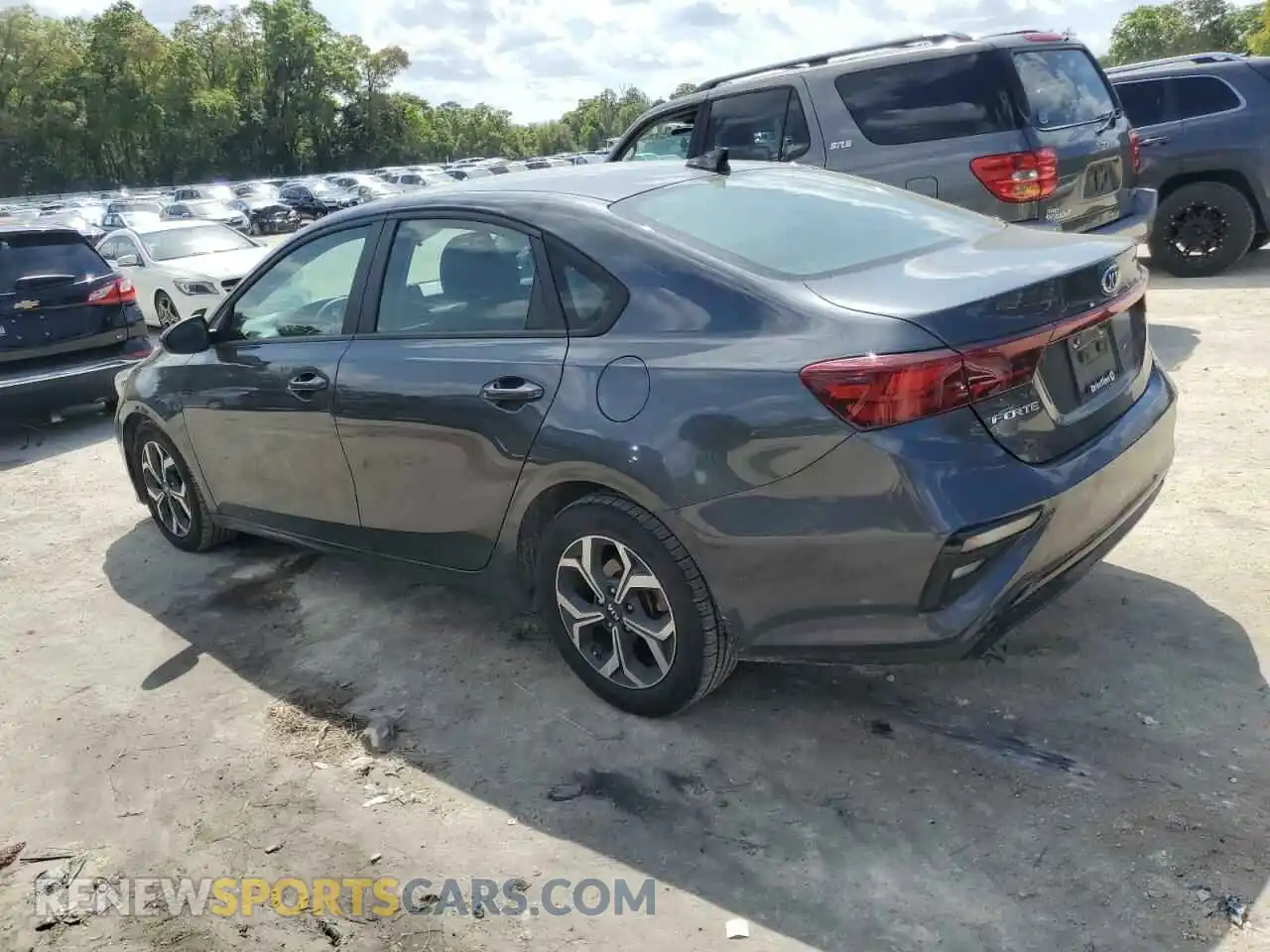 2 Photograph of a damaged car 3KPF24AD1ME319501 KIA FORTE 2021