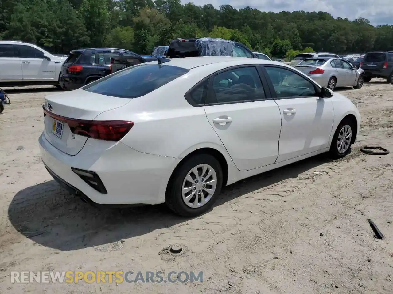 3 Photograph of a damaged car 3KPF24AD1ME322978 KIA FORTE 2021