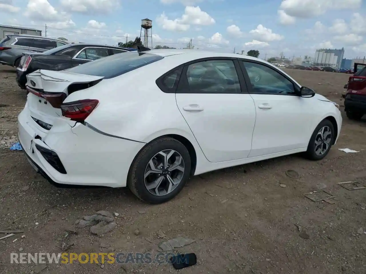 3 Photograph of a damaged car 3KPF24AD1ME352661 KIA FORTE 2021