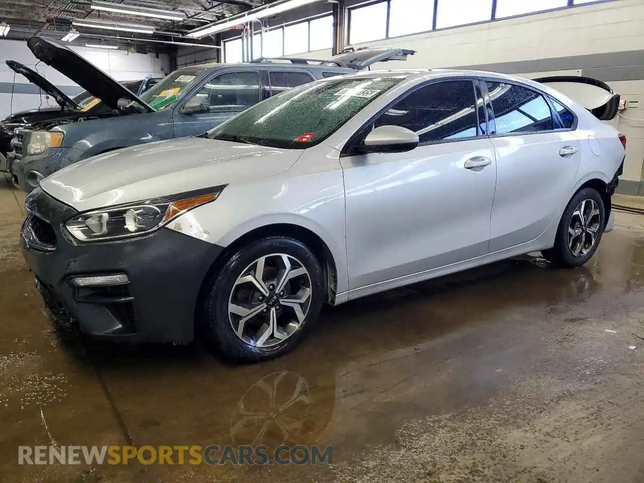 1 Photograph of a damaged car 3KPF24AD1ME371646 KIA FORTE 2021