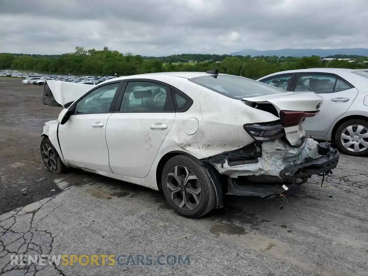2 Photograph of a damaged car 3KPF24AD1ME386356 KIA FORTE 2021