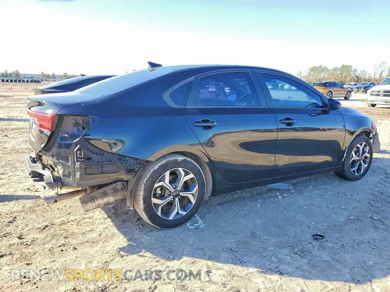 3 Photograph of a damaged car 3KPF24AD1ME395302 KIA FORTE 2021