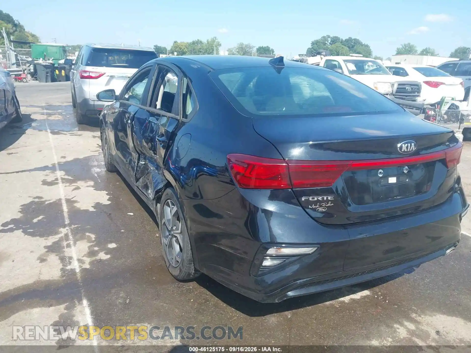 3 Photograph of a damaged car 3KPF24AD1ME408338 KIA FORTE 2021