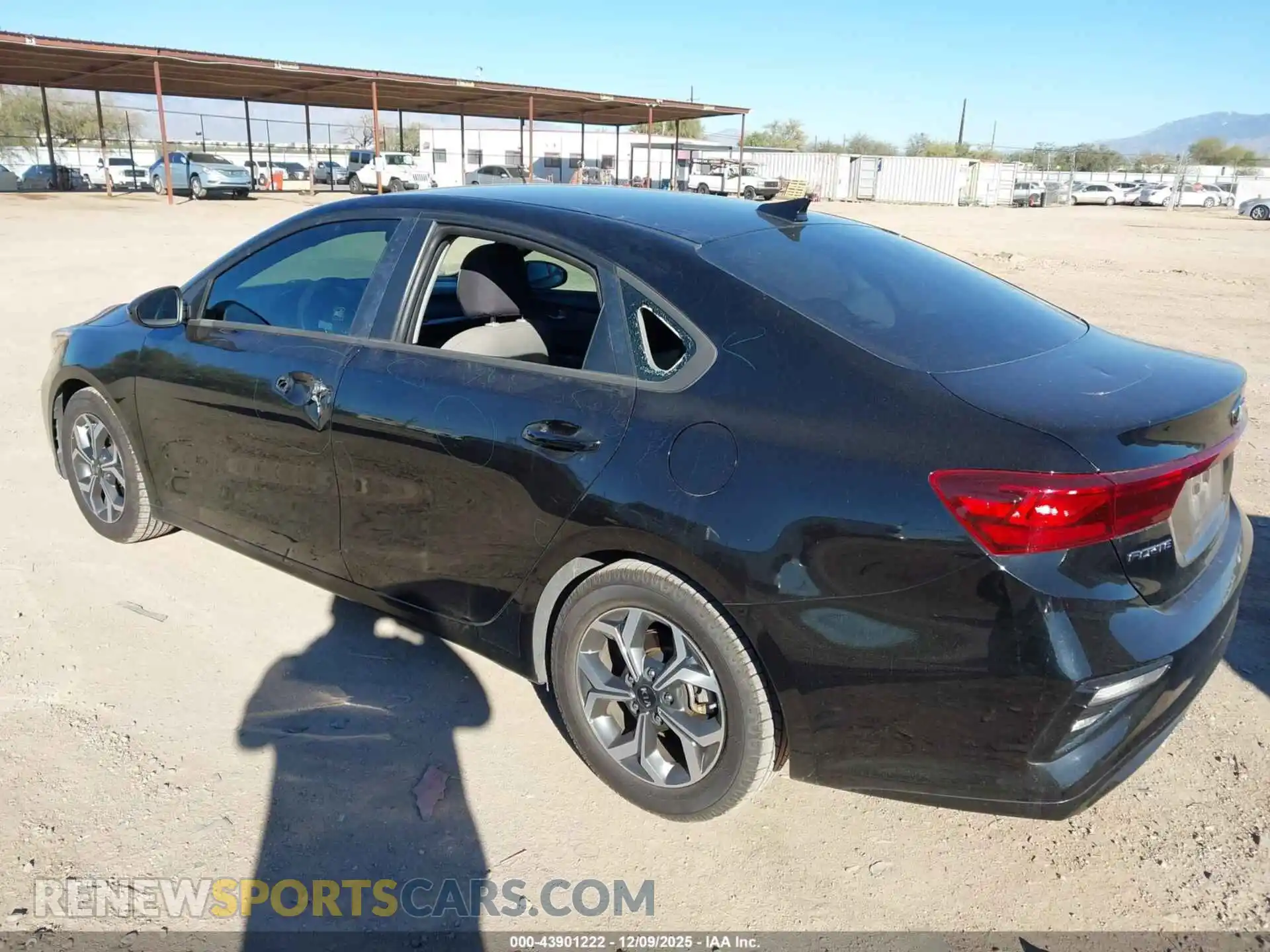 3 Photograph of a damaged car 3KPF24AD1ME408422 KIA FORTE 2021