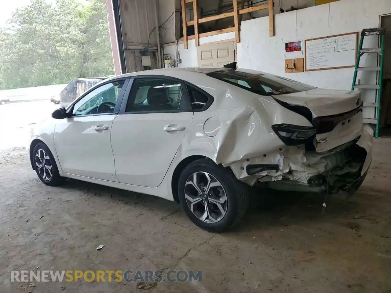 2 Photograph of a damaged car 3KPF24AD2ME264198 KIA FORTE 2021