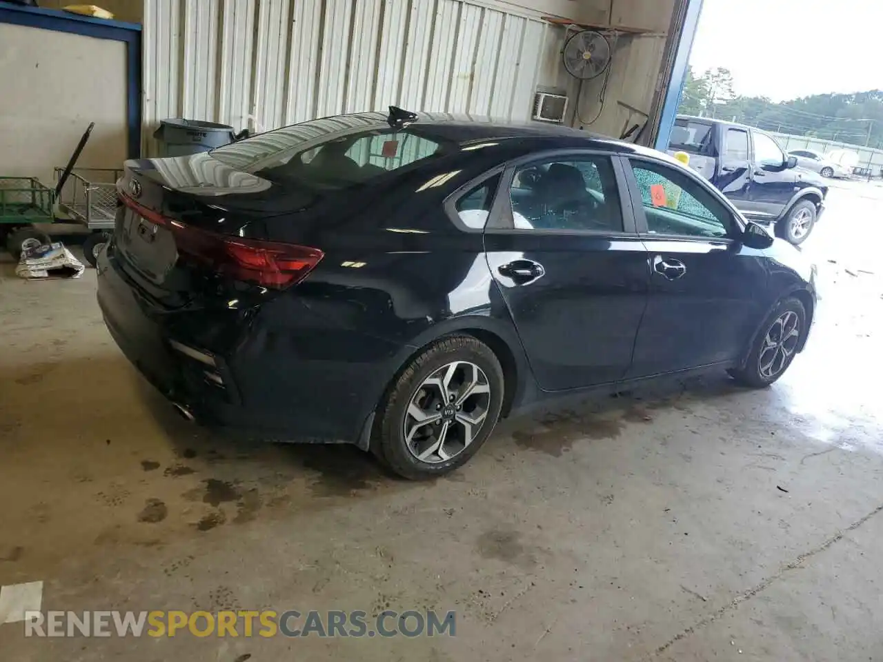 3 Photograph of a damaged car 3KPF24AD2ME264458 KIA FORTE 2021