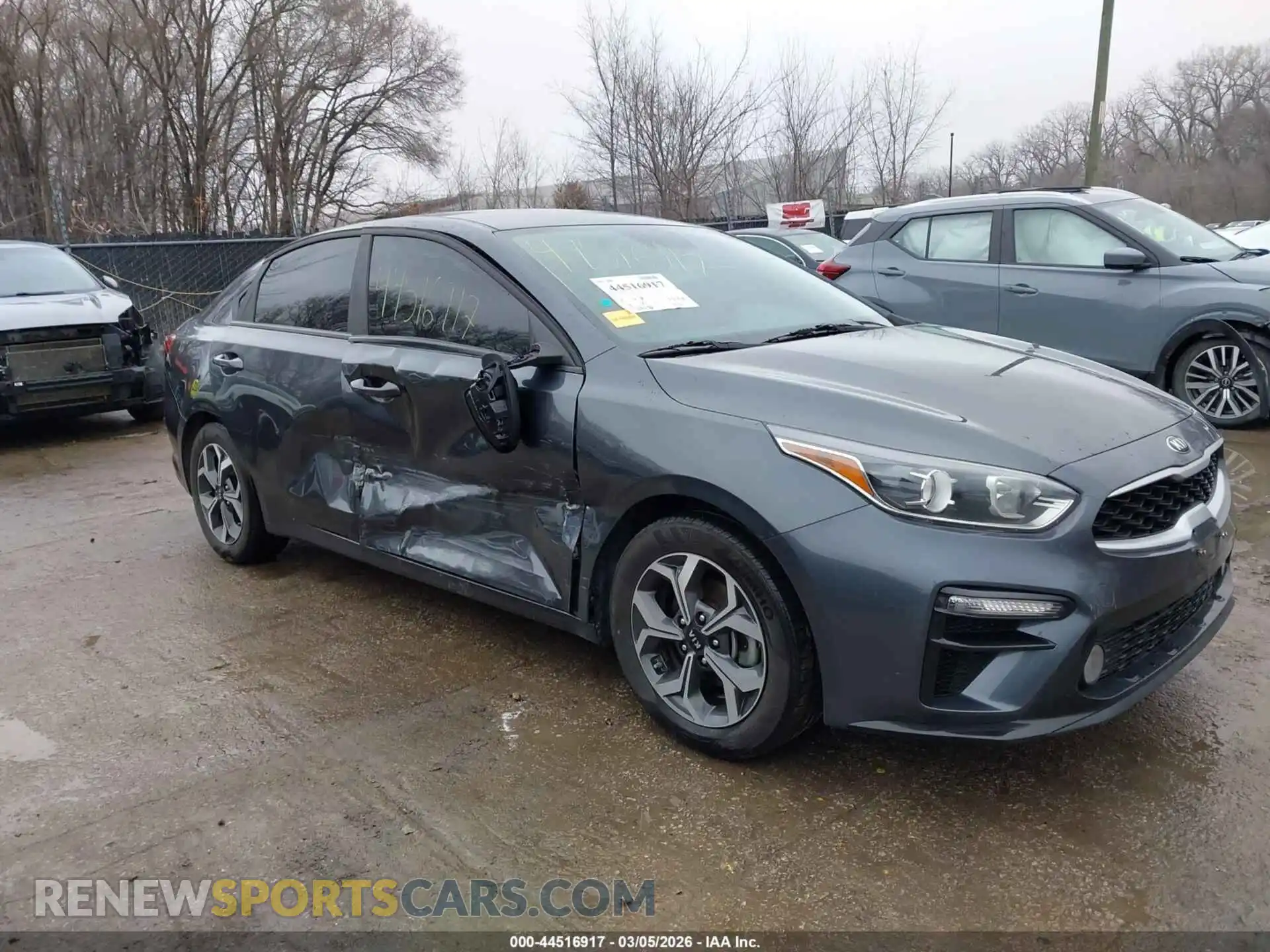 1 Photograph of a damaged car 3KPF24AD2ME264587 KIA FORTE 2021