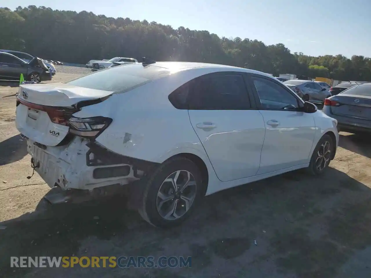 3 Photograph of a damaged car 3KPF24AD2ME281423 KIA FORTE 2021