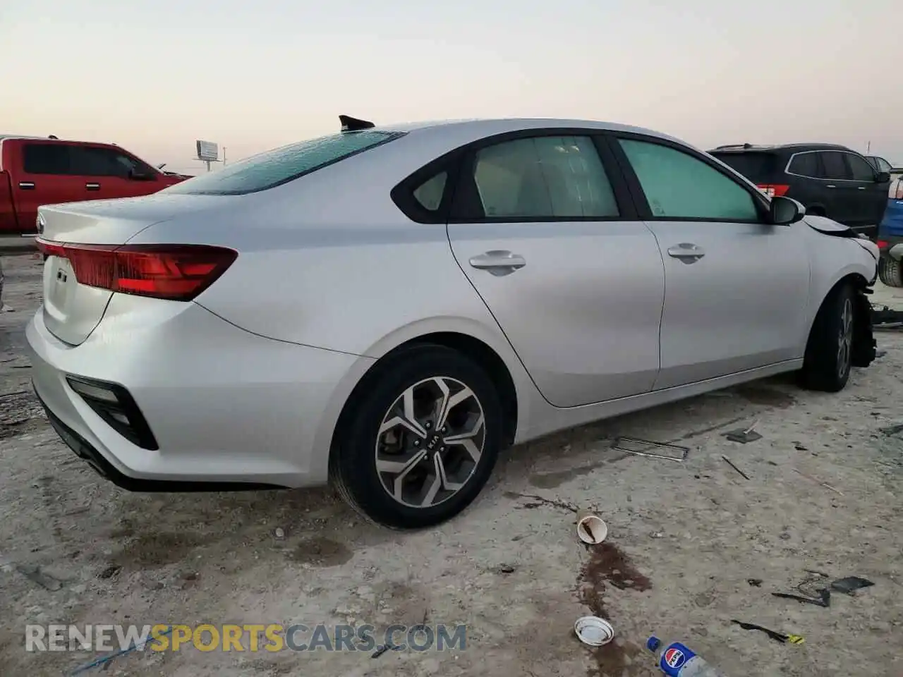 3 Photograph of a damaged car 3KPF24AD2ME283172 KIA FORTE 2021