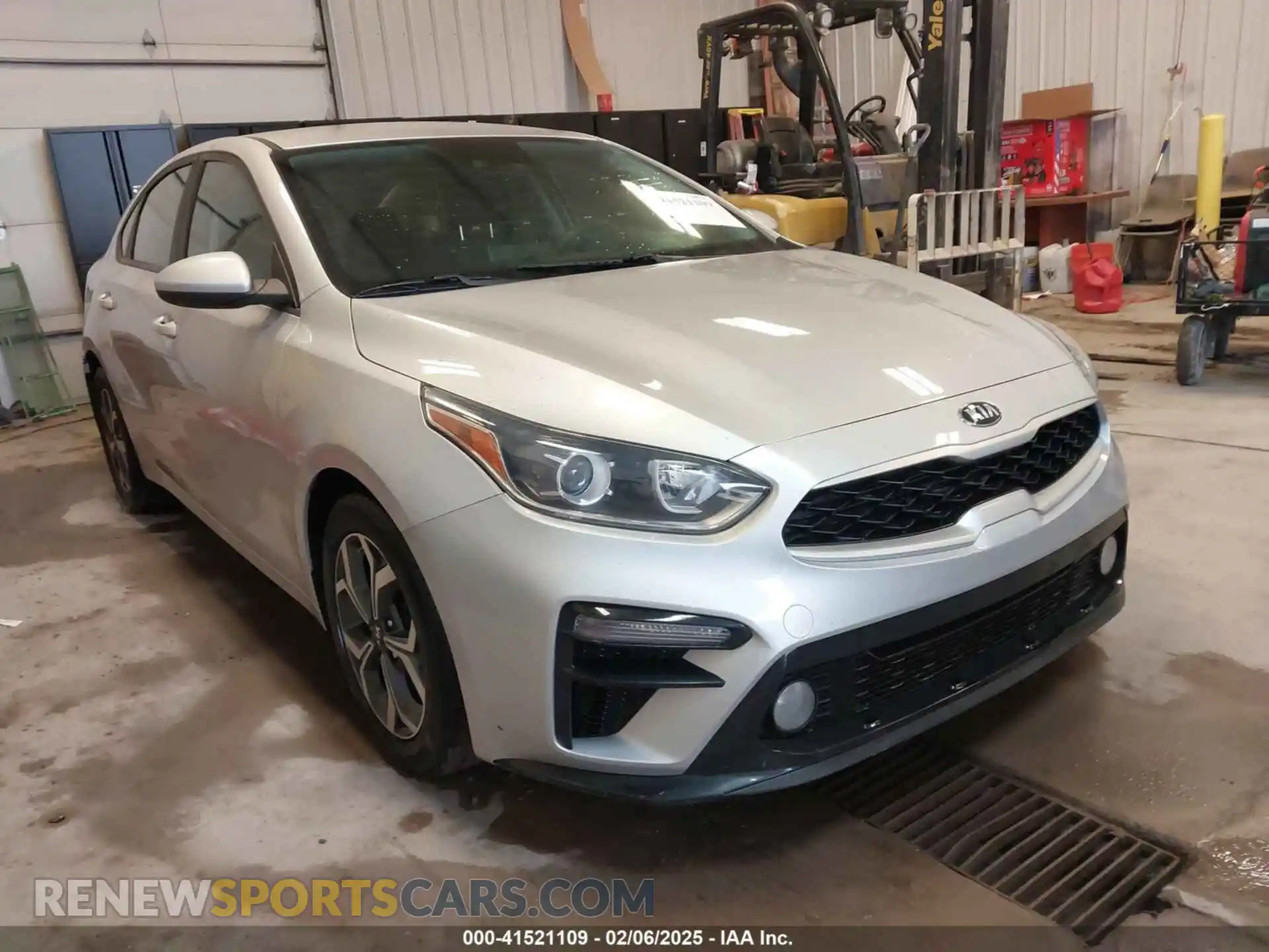 1 Photograph of a damaged car 3KPF24AD2ME289246 KIA FORTE 2021