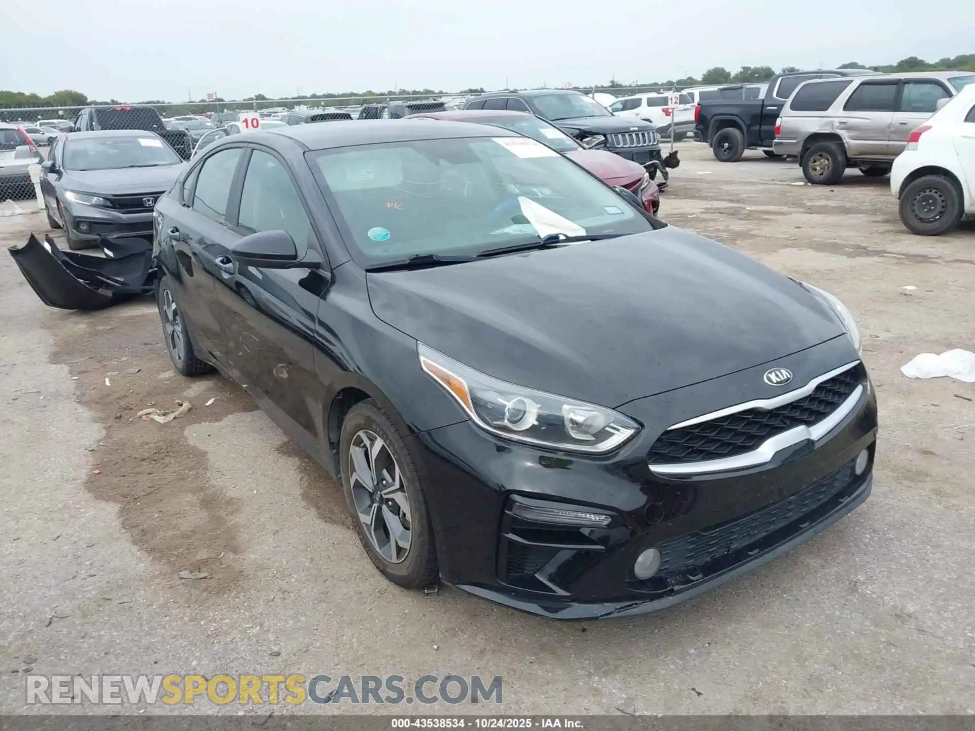1 Photograph of a damaged car 3KPF24AD2ME307115 KIA FORTE 2021