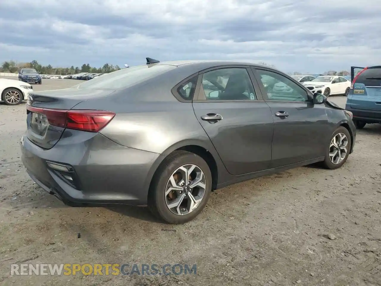 3 Photograph of a damaged car 3KPF24AD2ME313464 KIA FORTE 2021