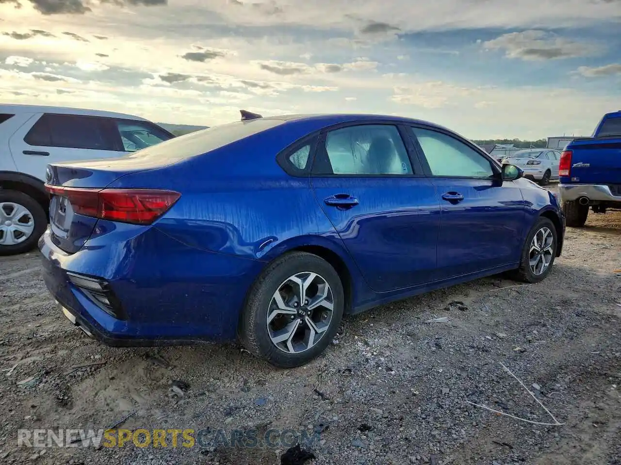 3 Photograph of a damaged car 3KPF24AD2ME328451 KIA FORTE 2021
