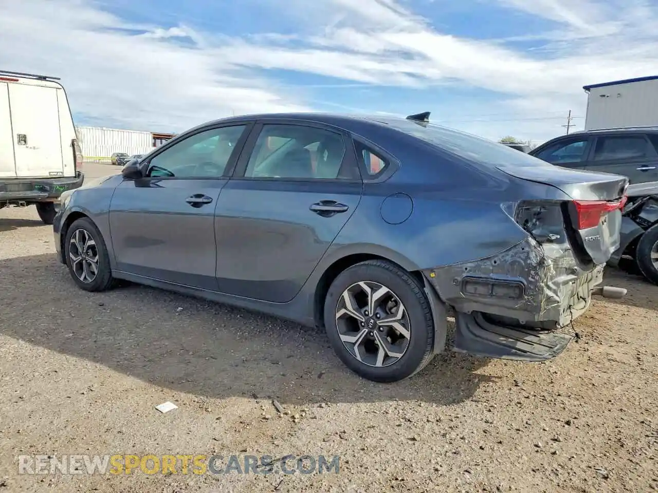 2 Фотография поврежденного автомобиля 3KPF24AD2ME331639 KIA FORTE 2021