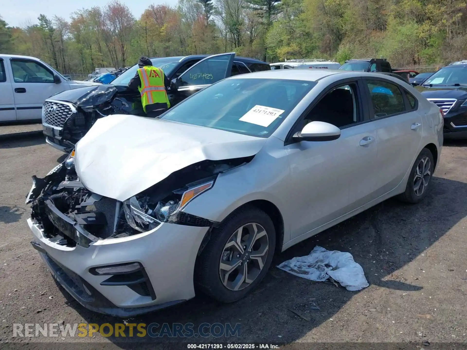 2 Photograph of a damaged car 3KPF24AD2ME333097 KIA FORTE 2021